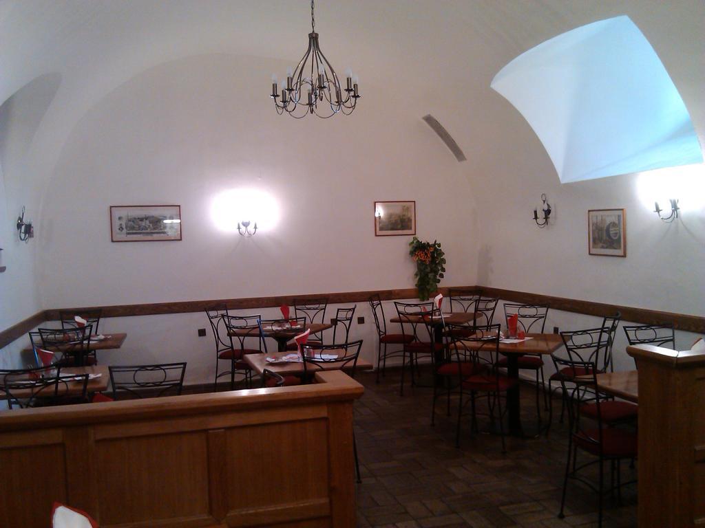 Penzion S Restauraci "U Mlyna Com" Litovel Dış mekan fotoğraf